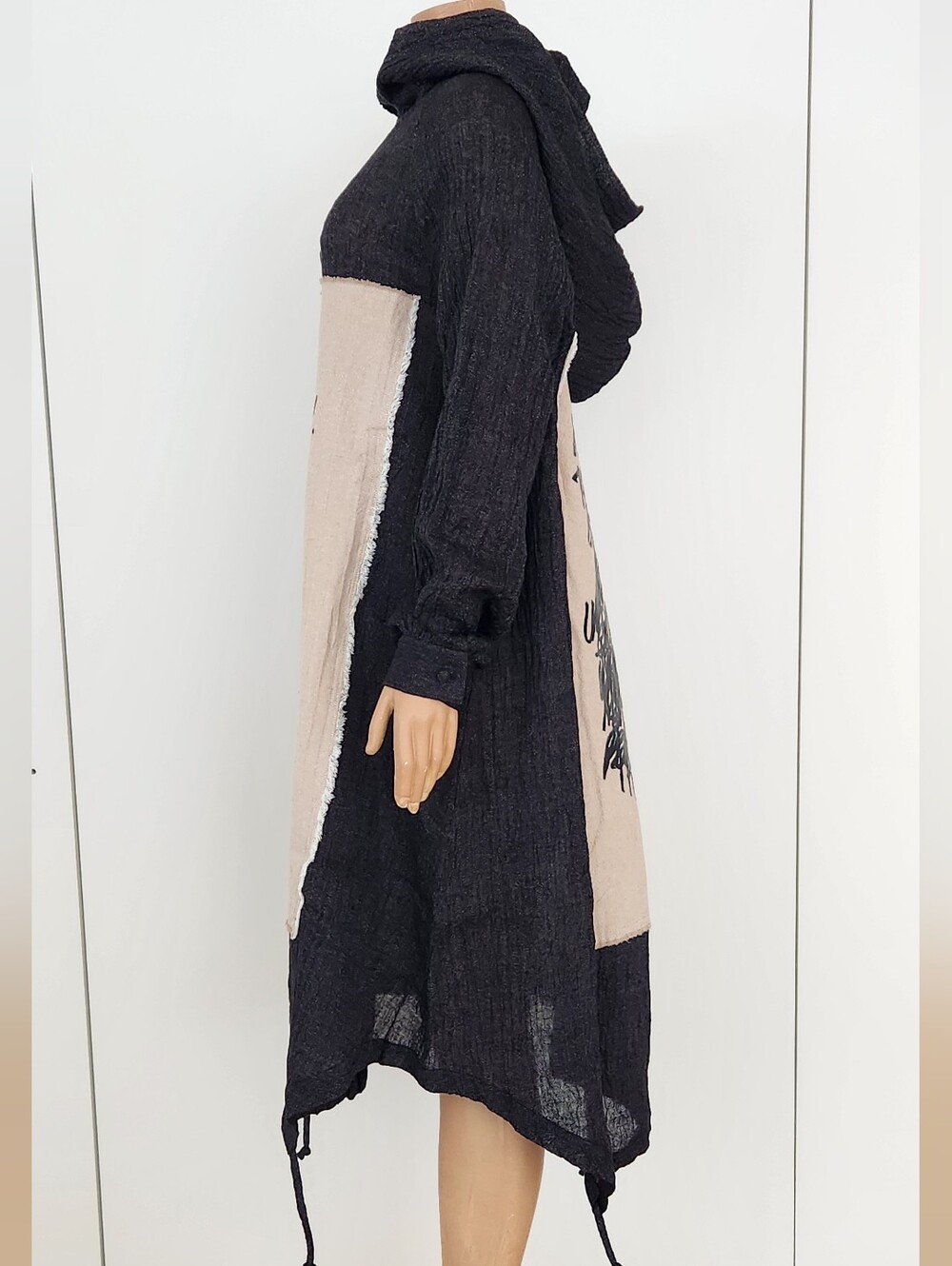 Heather Black Hooded Gauze Dress With Printed Panels - Picture 11 of 12